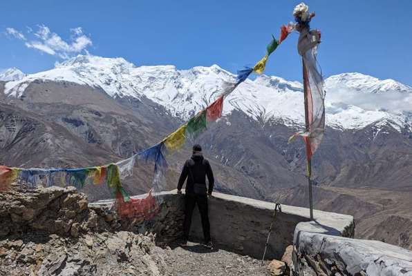 Nar Phu Valley Trekking 14 dagen trip Nepal uitzicht bergen