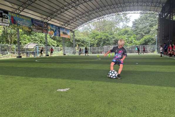  Voetbal project Costa Rica Jax op het project