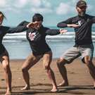 Costa Rica surflessen tijdens vrijwilligerswerk buitenland op het strand