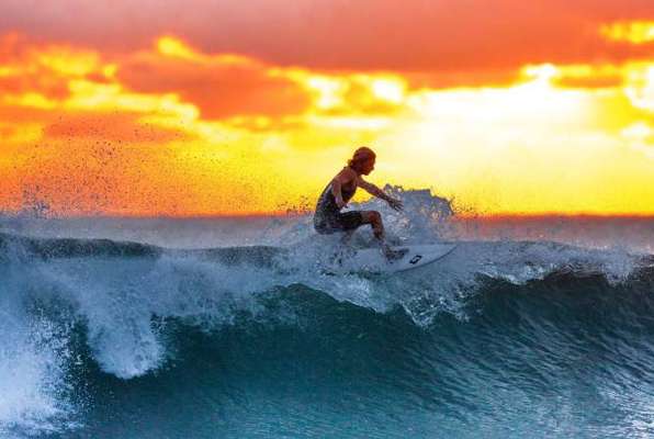 Surfen en cultuur opsnuiven Sumatra weekend trip mooie foto