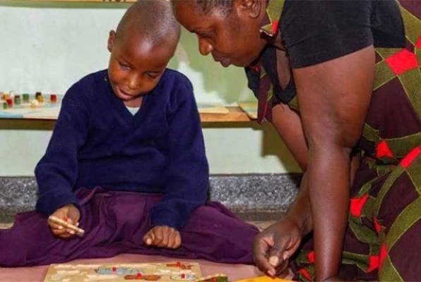 Tanzania vrijwilligerswerk met kinderen met een beperking puzzel