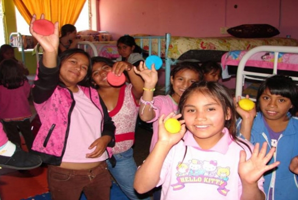 Tienermoeder & vrouwen-opvang Guatemala de kinderen 