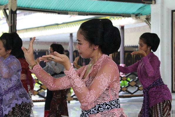 Java en Bali jongerenreis dansen cultuur 